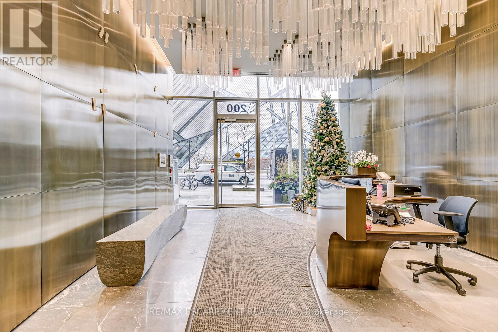 2504 - 200 Bloor Street W, Toronto, Ontario  M5S 1T8 - Photo 3 - C13109326