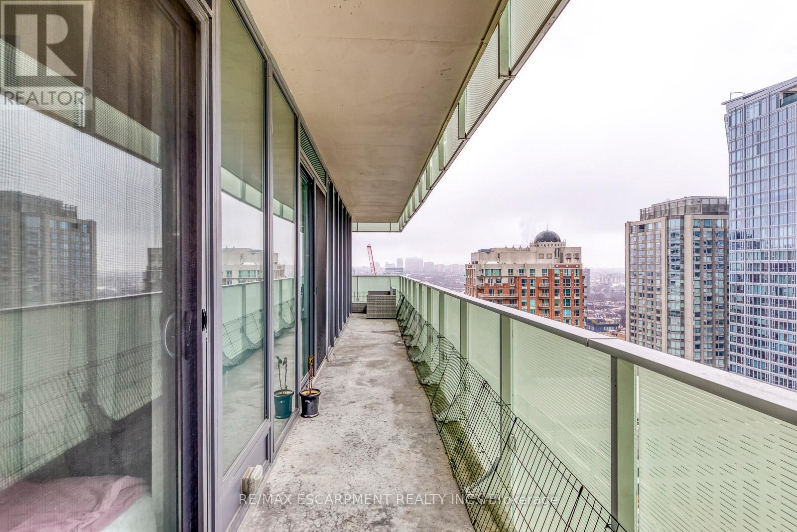 2504 - 200 Bloor Street W, Toronto, Ontario  M5S 1T8 - Photo 33 - C13109326
