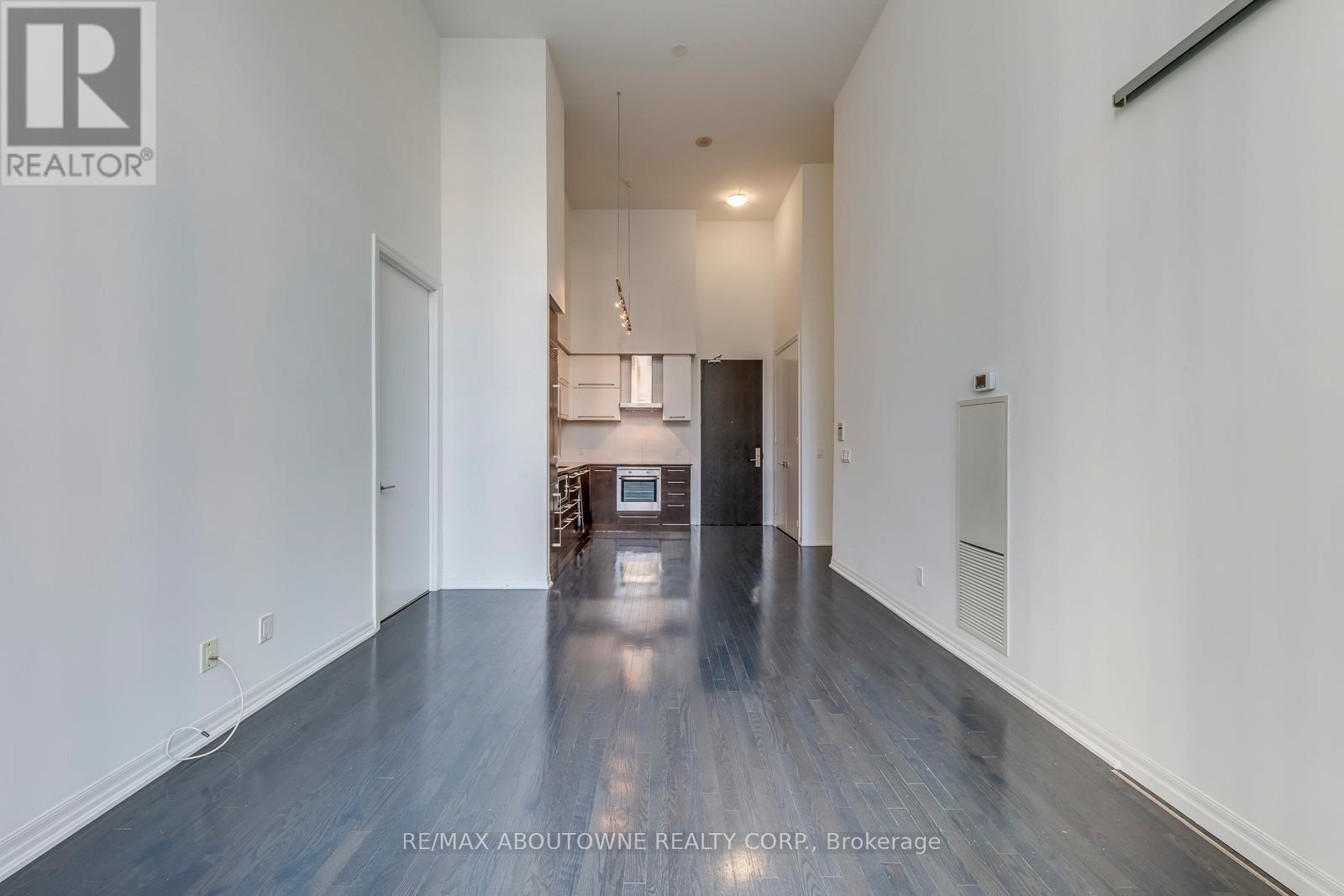 202 - 770 Bay Street, Toronto, Ontario  M5G 1N6 - Photo 16 - C13109332
