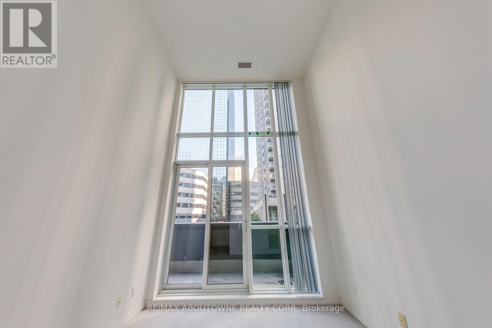 202 - 770 Bay Street, Toronto, Ontario  M5G 1N6 - Photo 23 - C13109332