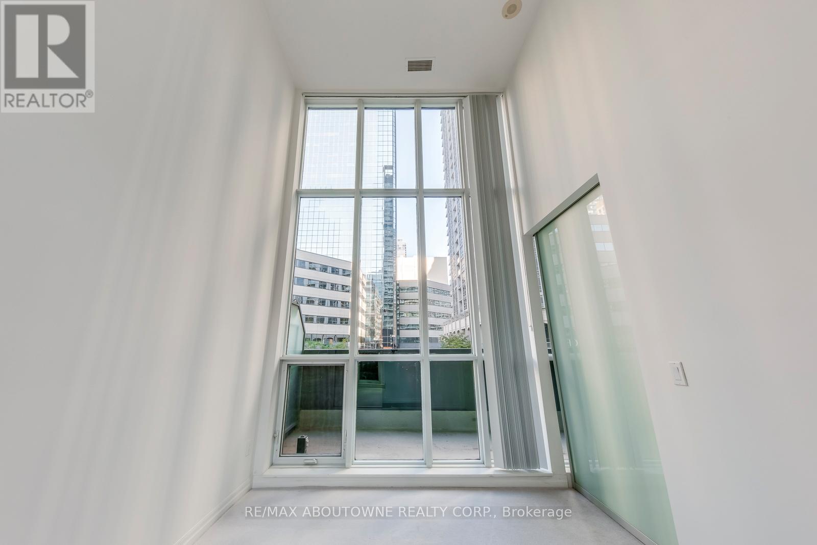 202 - 770 Bay Street, Toronto, Ontario  M5G 1N6 - Photo 28 - C13109332