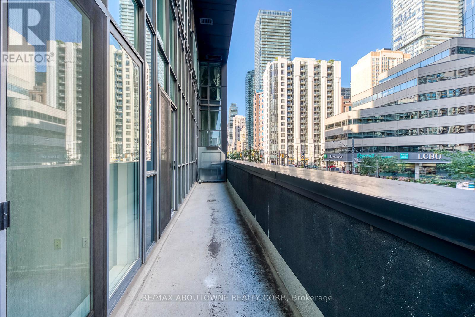 202 - 770 Bay Street, Toronto, Ontario  M5G 1N6 - Photo 32 - C13109332