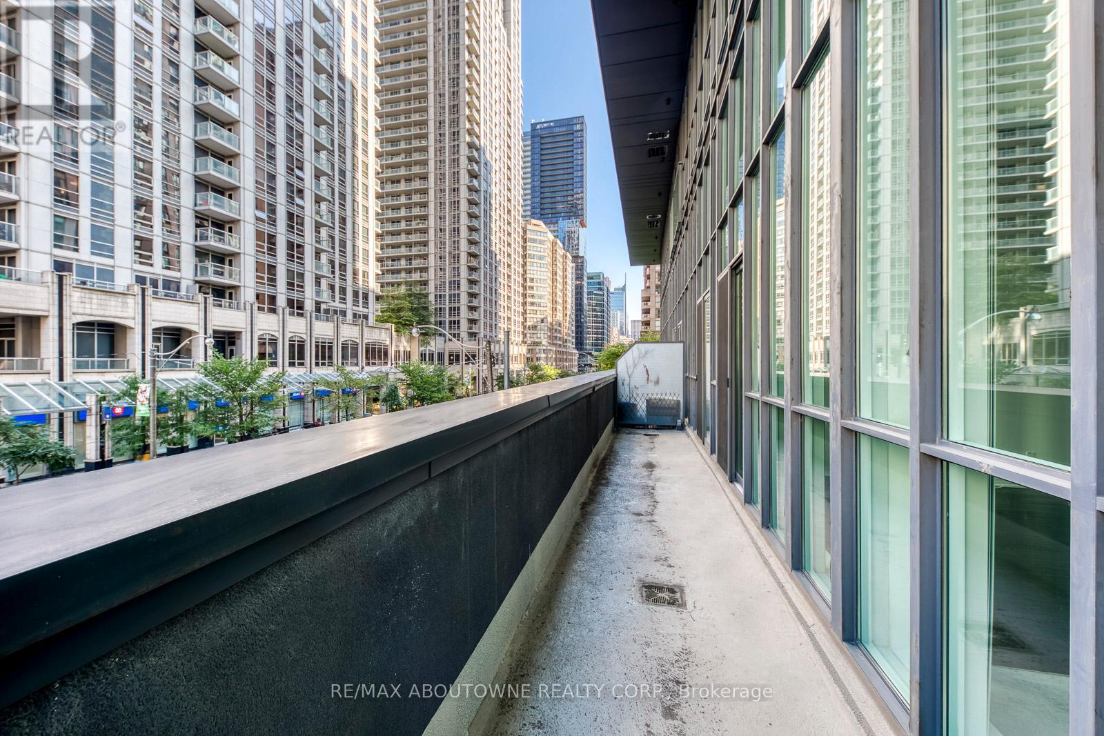 202 - 770 Bay Street, Toronto, Ontario  M5G 1N6 - Photo 33 - C13109332