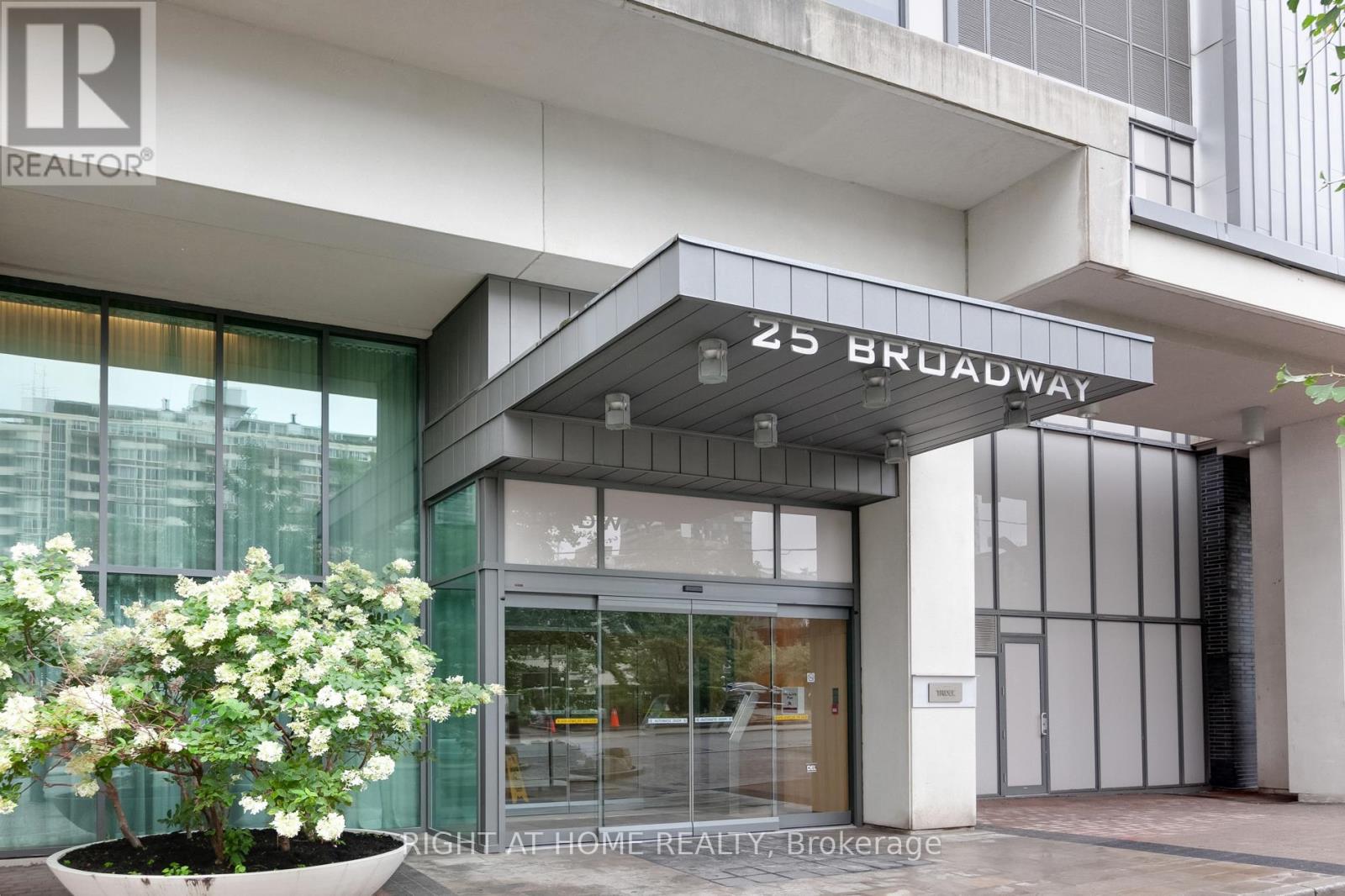 505 - 25 Broadway Avenue, Toronto, Ontario  M4P 1T7 - Photo 2 - C13109358