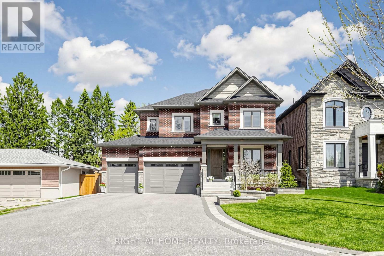 1304 KILMAURS AVENUE, Oshawa, Ontario