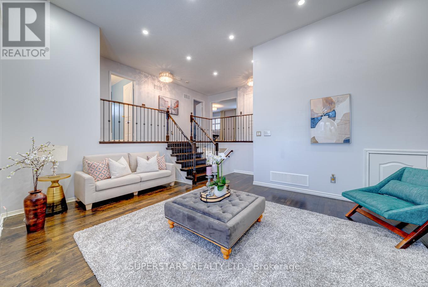 10 Colleridge Street, Ajax, Ontario  L1Z 2C1 - Photo 5 - E12981378