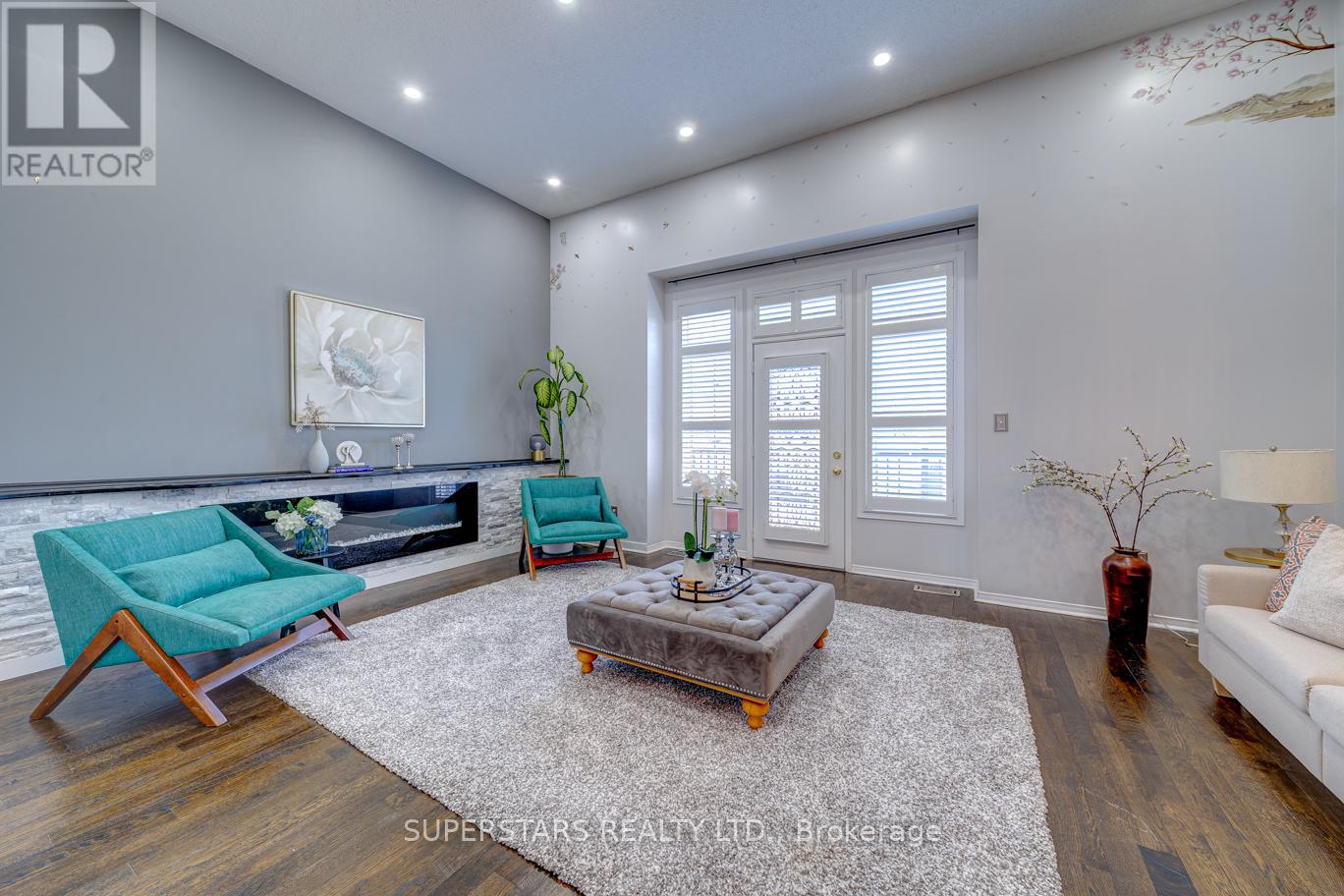 10 Colleridge Street, Ajax, Ontario  L1Z 2C1 - Photo 3 - E12981378