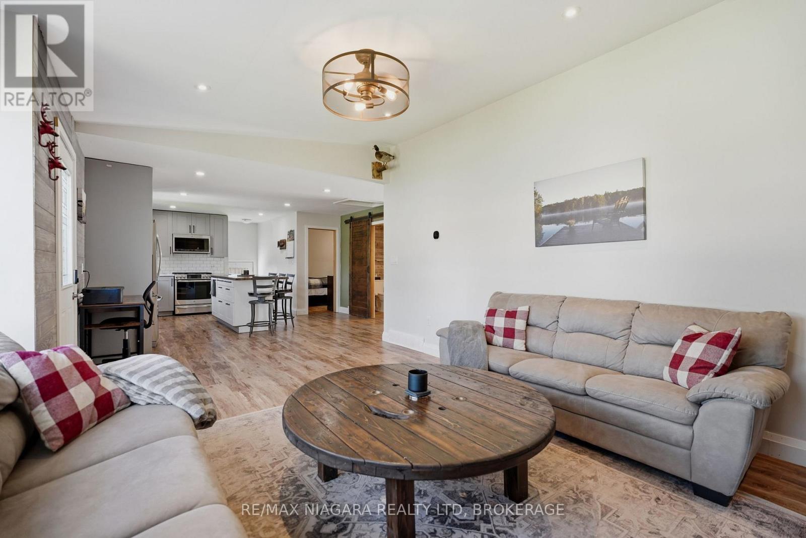 21 Verne Avenue, Welland, Ontario  L3C 1Z6 - Photo 10 - X13109280