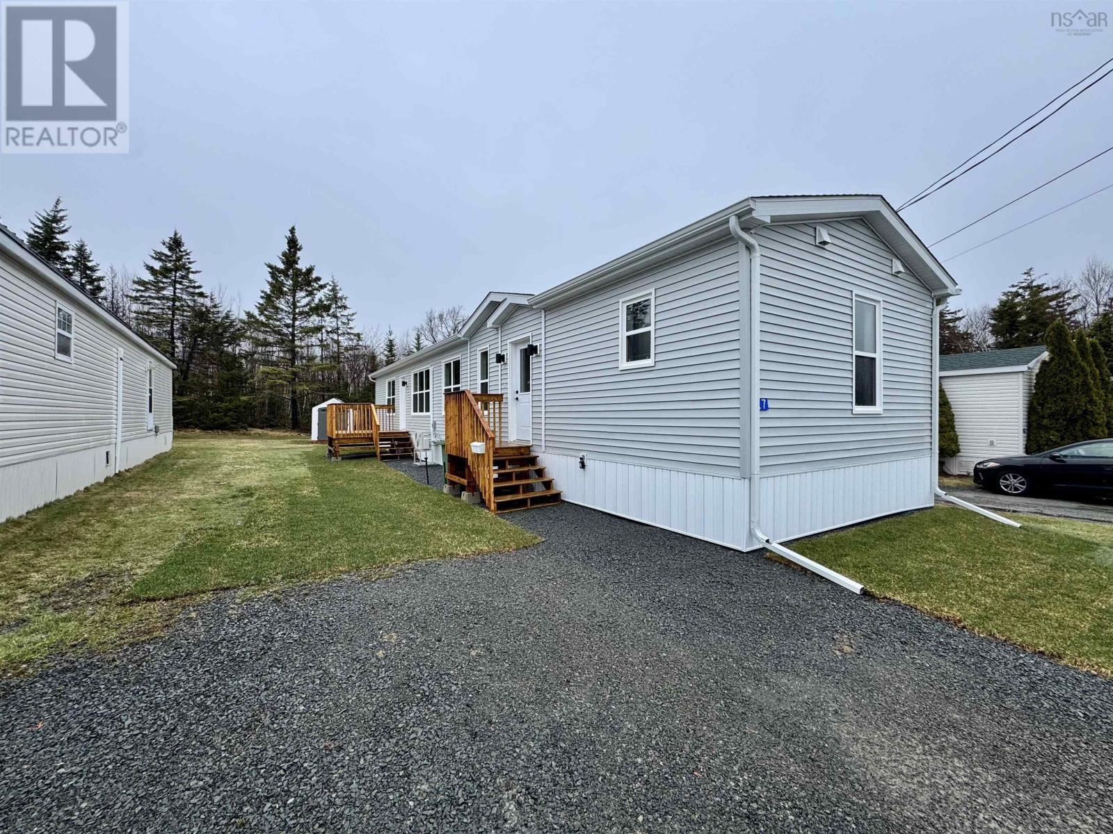 27 Bruce Street, Mount Uniacke, Nova Scotia  B0N 1Z0 - Photo 1 - 202602060