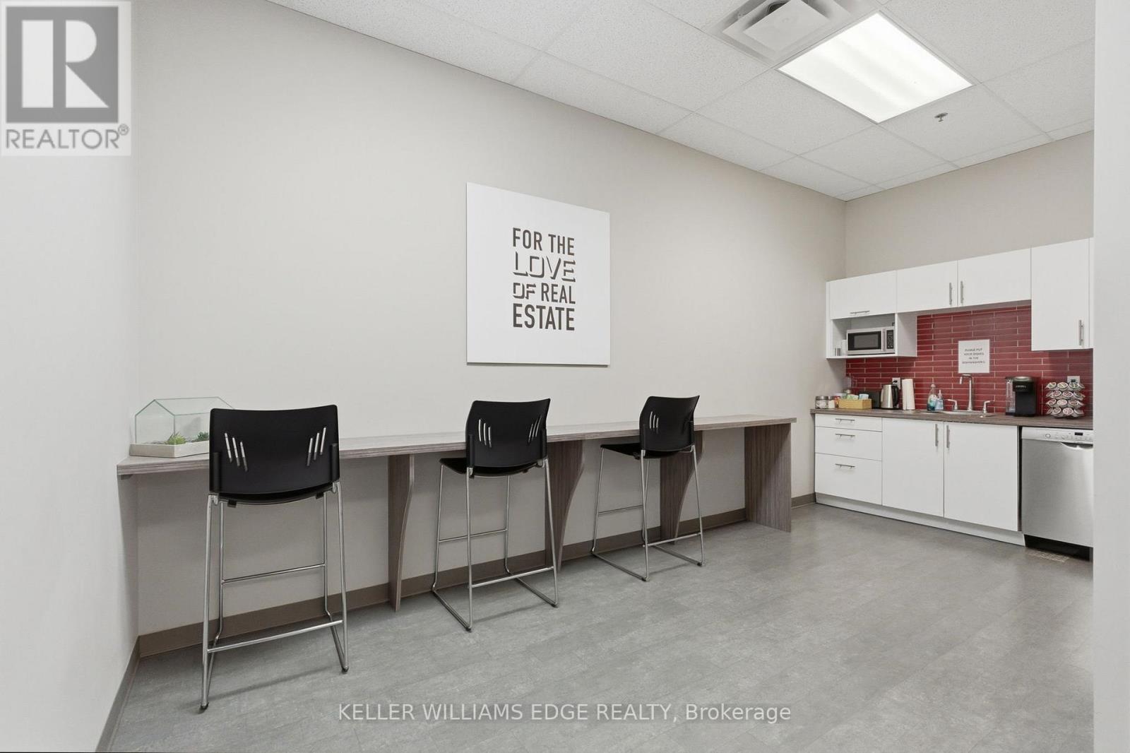 4 - 245 Wyecroft Road, Oakville, Ontario  L6K 3Y6 - Photo 12 - W13109346