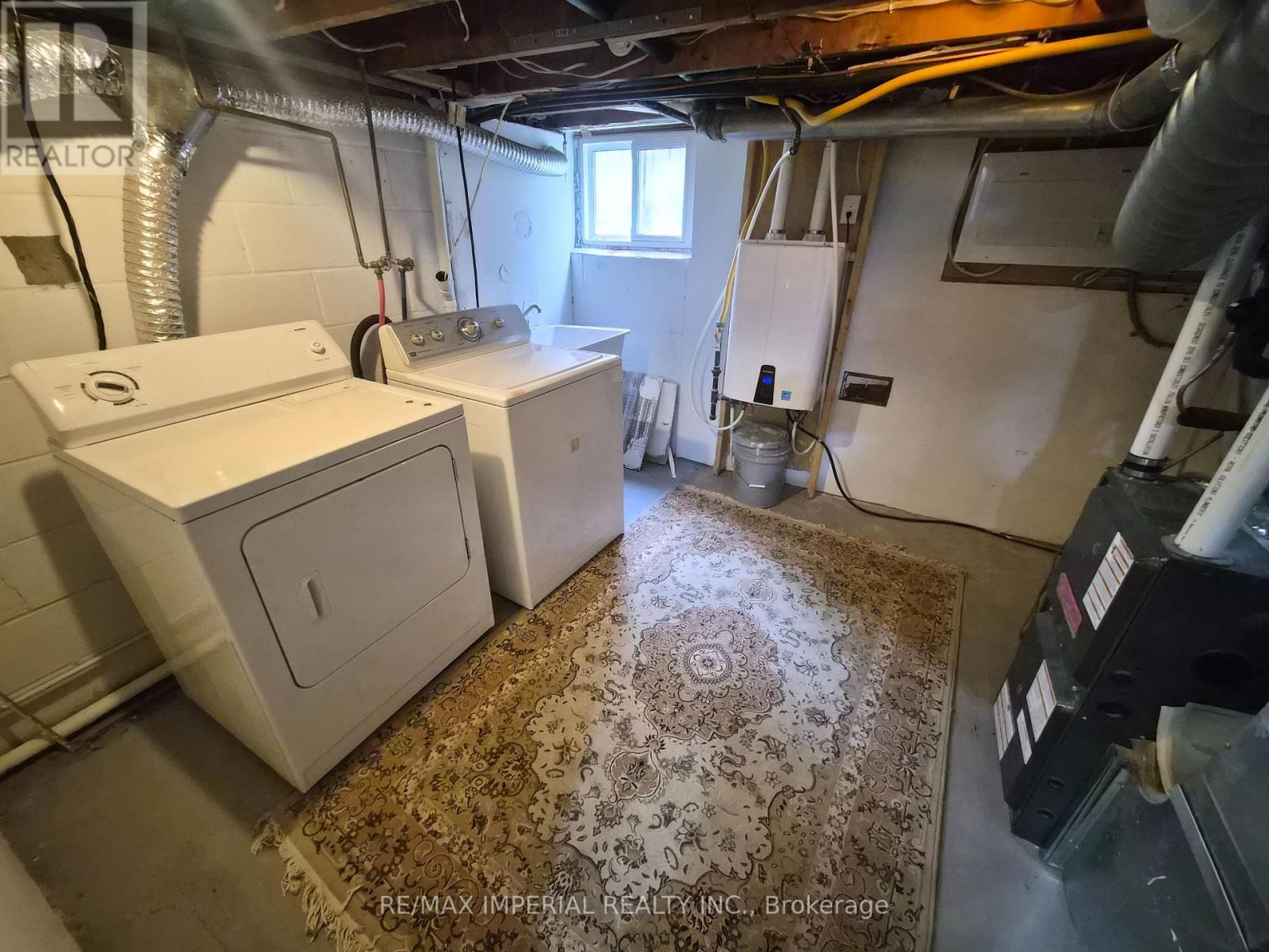 84 Basement Ruggles Avenue, Richmond Hill, Ontario  L4C 1Y2 - Photo 2 - N13064268