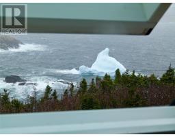 4 Green Cove Road