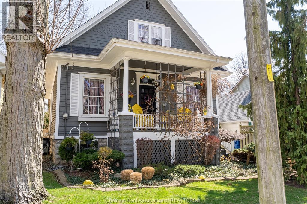MLS# 26010579: 108 Forest STREET, Chatham, Canada