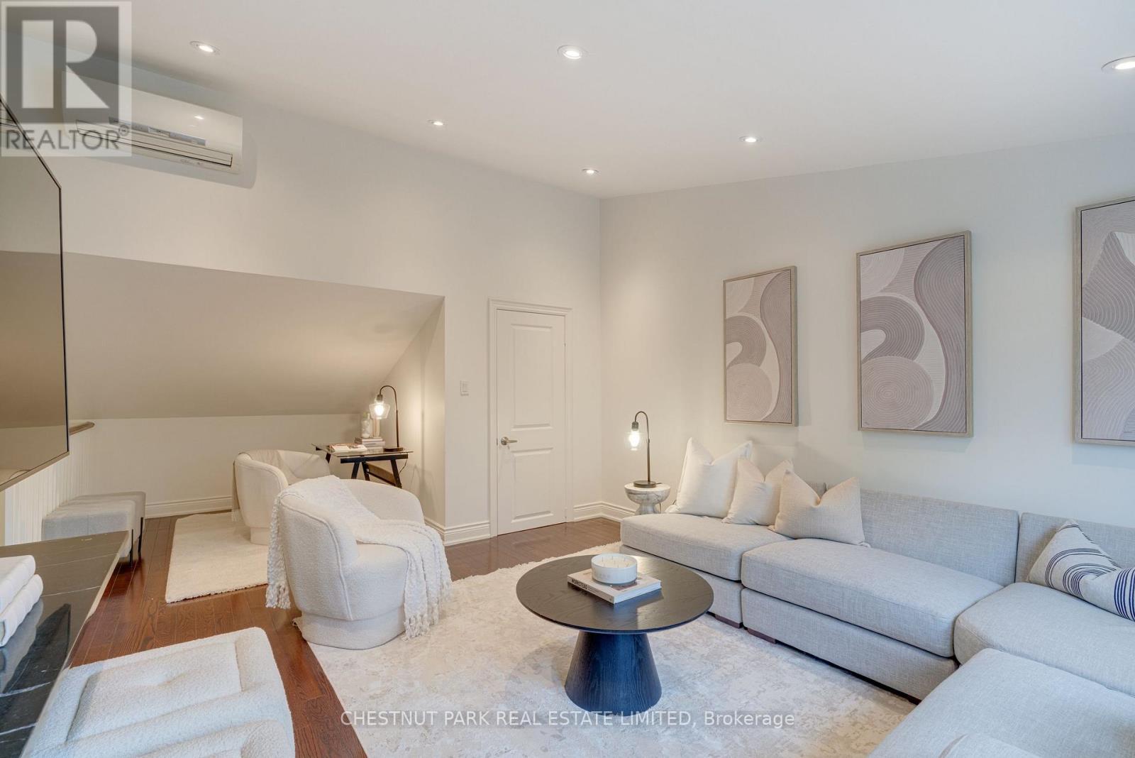 53 Gormley Avenue, Toronto, Ontario  M4V 1Y9 - Photo 21 - C13101638