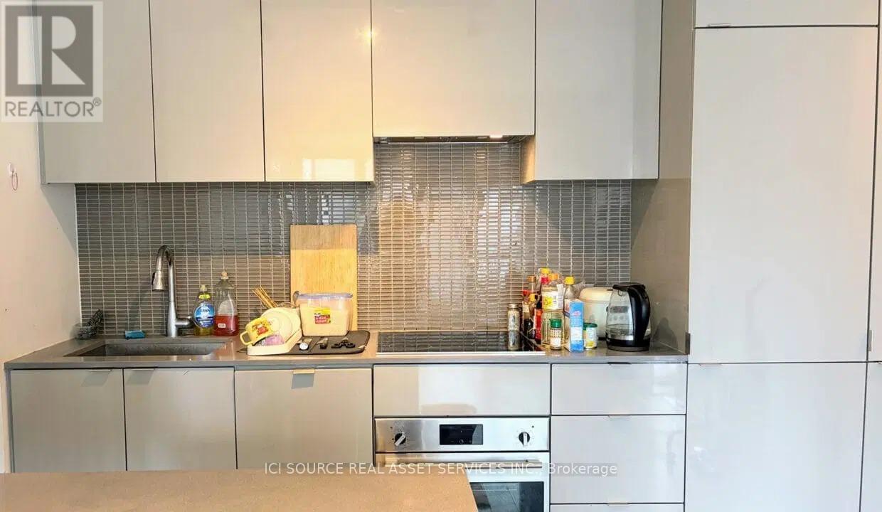 1511 - 7 Grenville Street, Toronto, Ontario  M4Y 0E9 - Photo 3 - C13109366