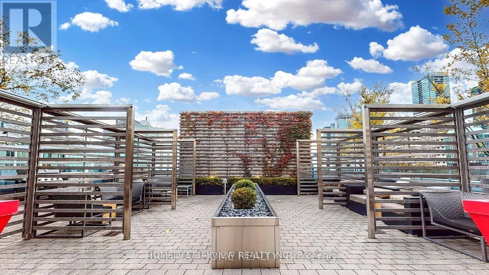 2012 - 500 Sherbourne Street, Toronto, Ontario  M4X 1L1 - Photo 17 - C13109400