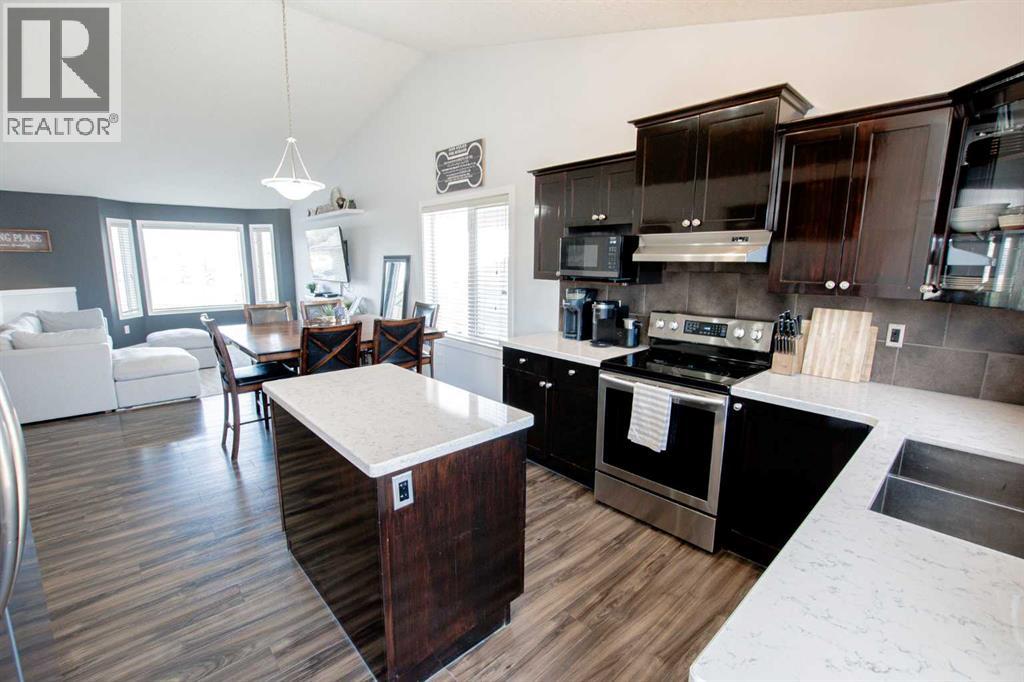 10225 Landing Drive, Grande Prairie, Alberta  T8X 0B5 - Photo 11 - A2308202