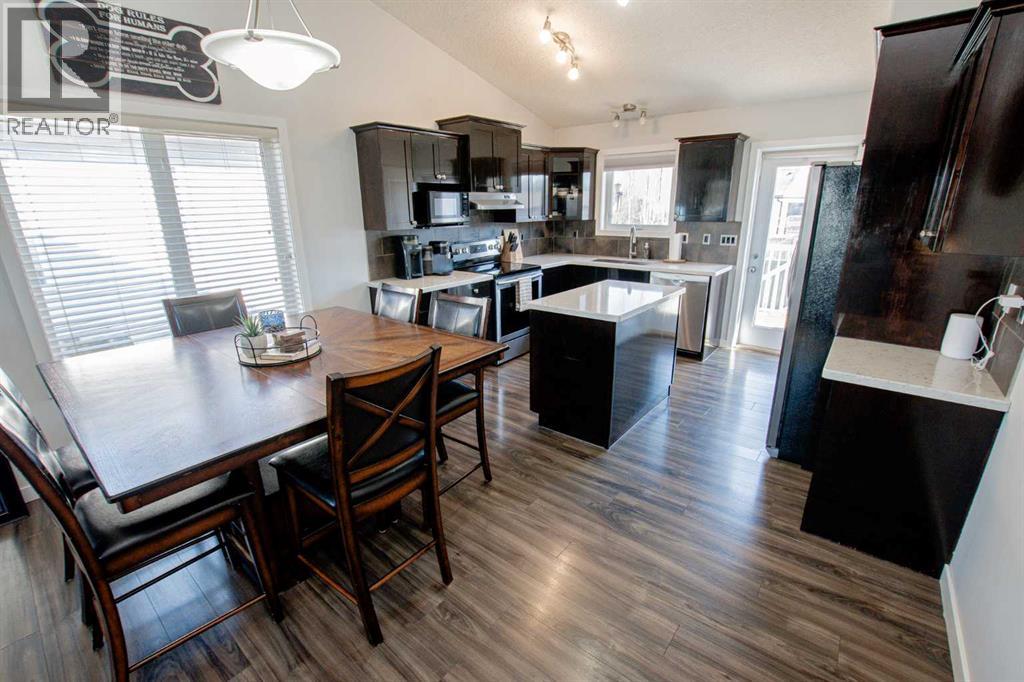 10225 Landing Drive, Grande Prairie, Alberta  T8X 0B5 - Photo 8 - A2308202