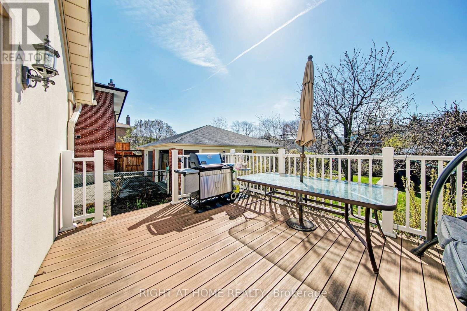 25 Burlingame Road, Toronto, Ontario  M8W 1Y7 - Photo 19 - W13045268