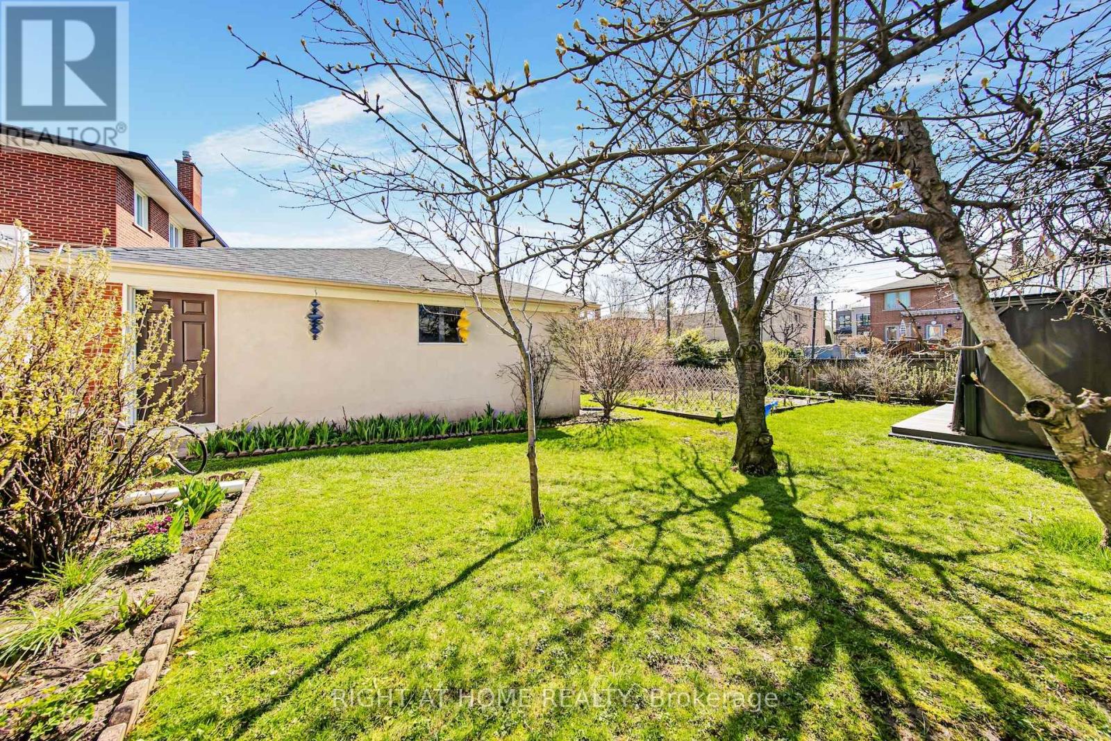 25 Burlingame Road, Toronto, Ontario  M8W 1Y7 - Photo 30 - W13045268