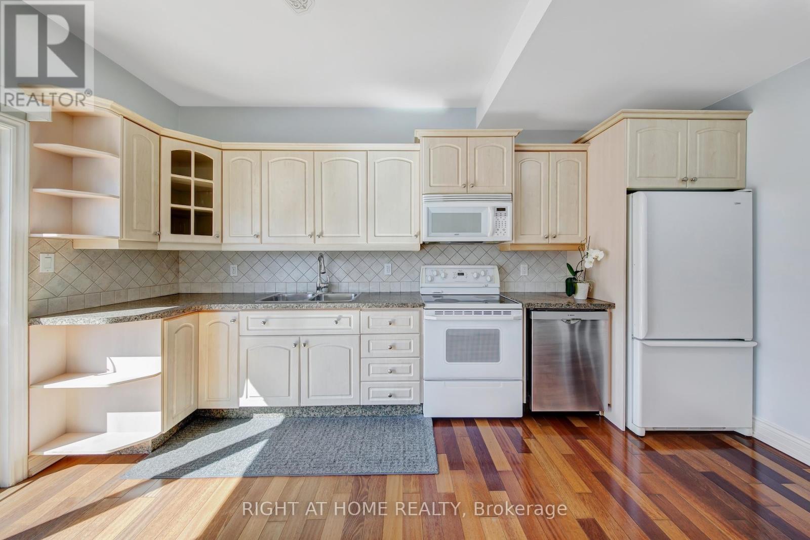 25 Burlingame Road, Toronto, Ontario  M8W 1Y7 - Photo 16 - W13045268
