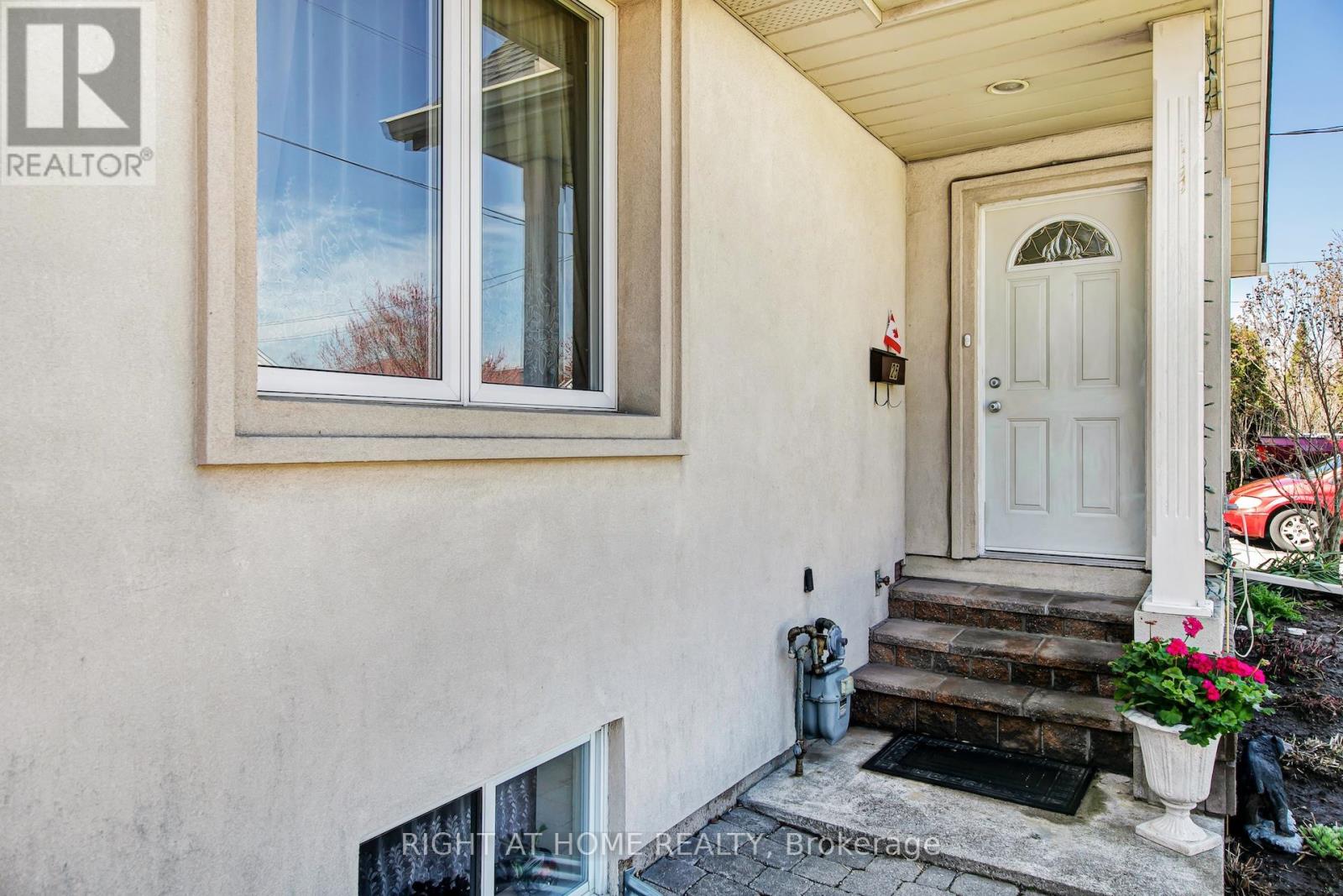 25 Burlingame Road, Toronto, Ontario  M8W 1Y7 - Photo 5 - W13045268