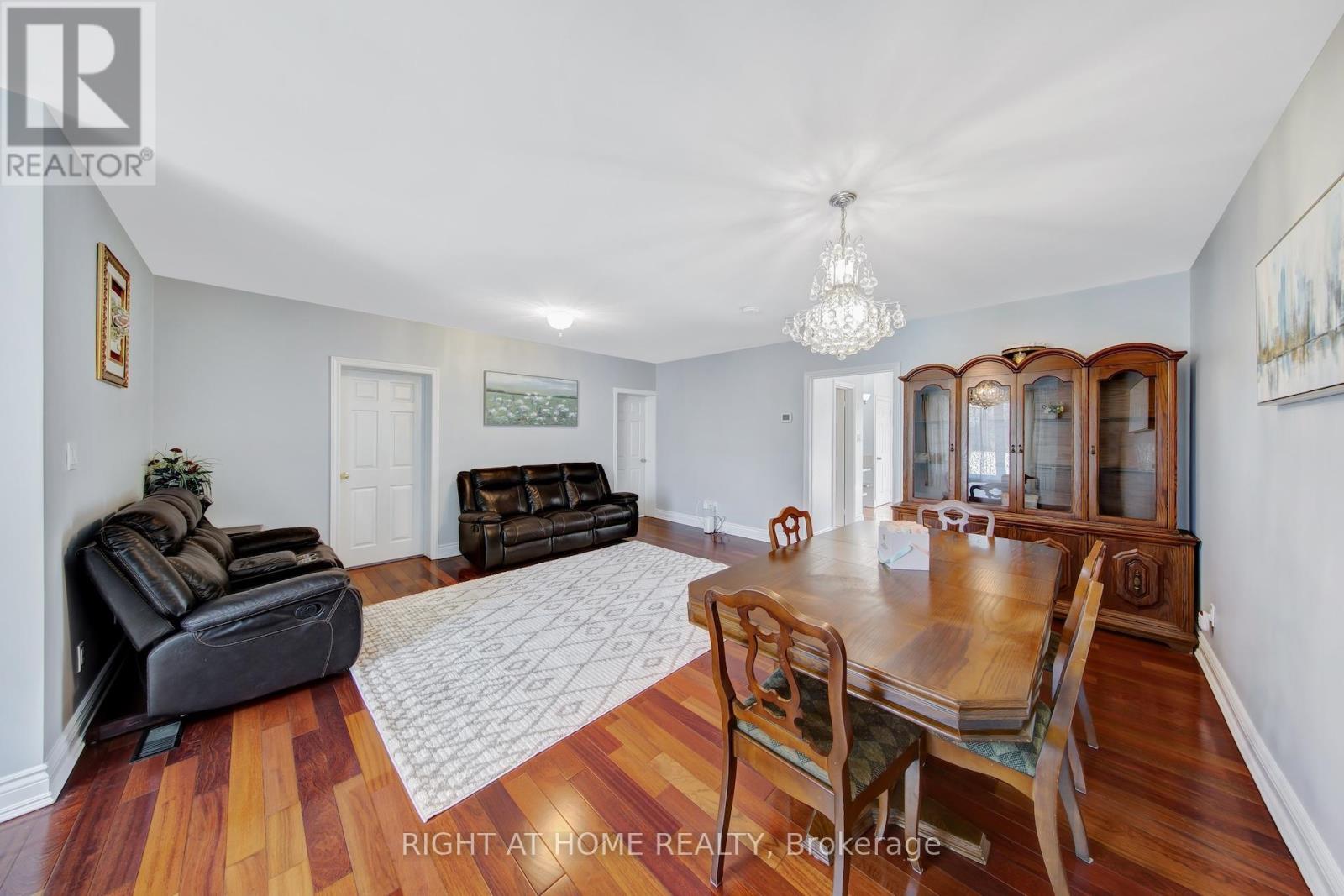 25 Burlingame Road, Toronto, Ontario  M8W 1Y7 - Photo 9 - W13045268