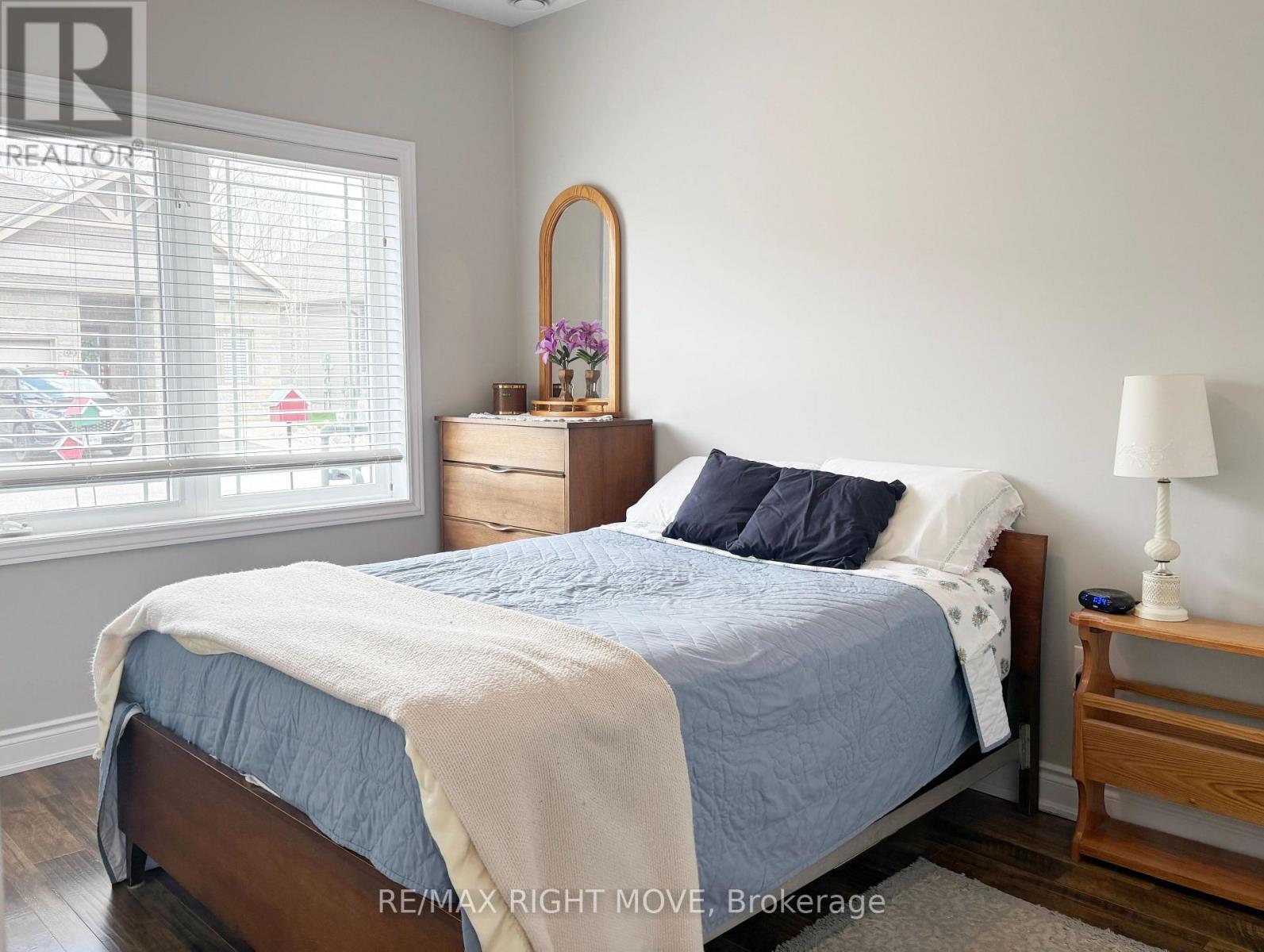 195 Lucy Lane, Orillia, Ontario  L3V 0G3 - Photo 3 - S13109378