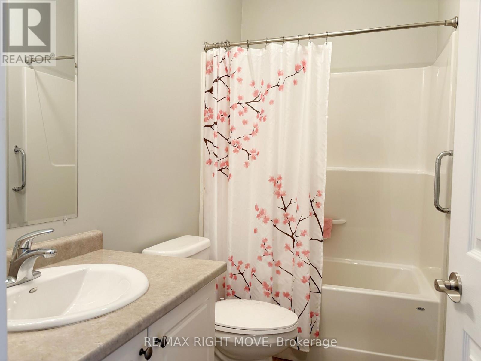 195 Lucy Lane, Orillia, Ontario  L3V 0G3 - Photo 5 - S13109378