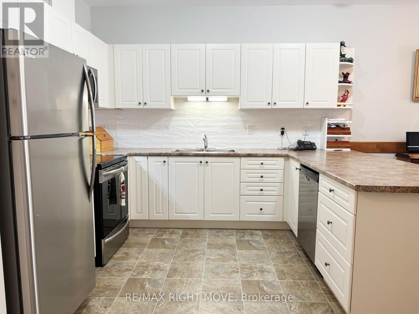 195 Lucy Lane, Orillia, Ontario  L3V 0G3 - Photo 6 - S13109378