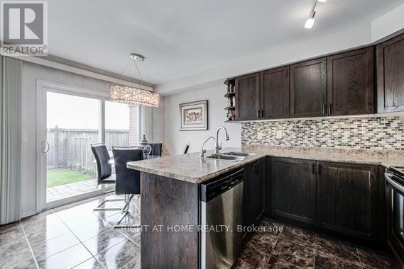 4864 Capri Crescent, Burlington, Ontario  L7M 0H8 - Photo 13 - W13109380