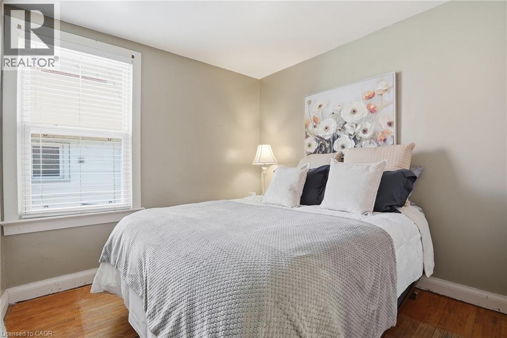 125 Main St N Street, Halton Hills, Ontario  L7G 3E5 - Photo 17 - 40827604
