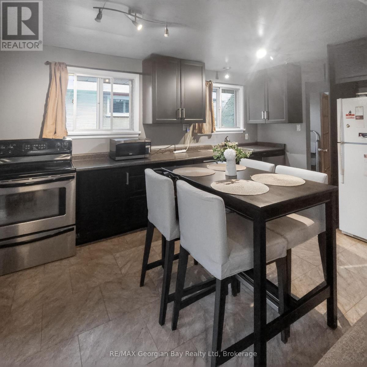 320 Scott Street, Midland, Ontario  L4R 2N1 - Photo 7 - S13094568