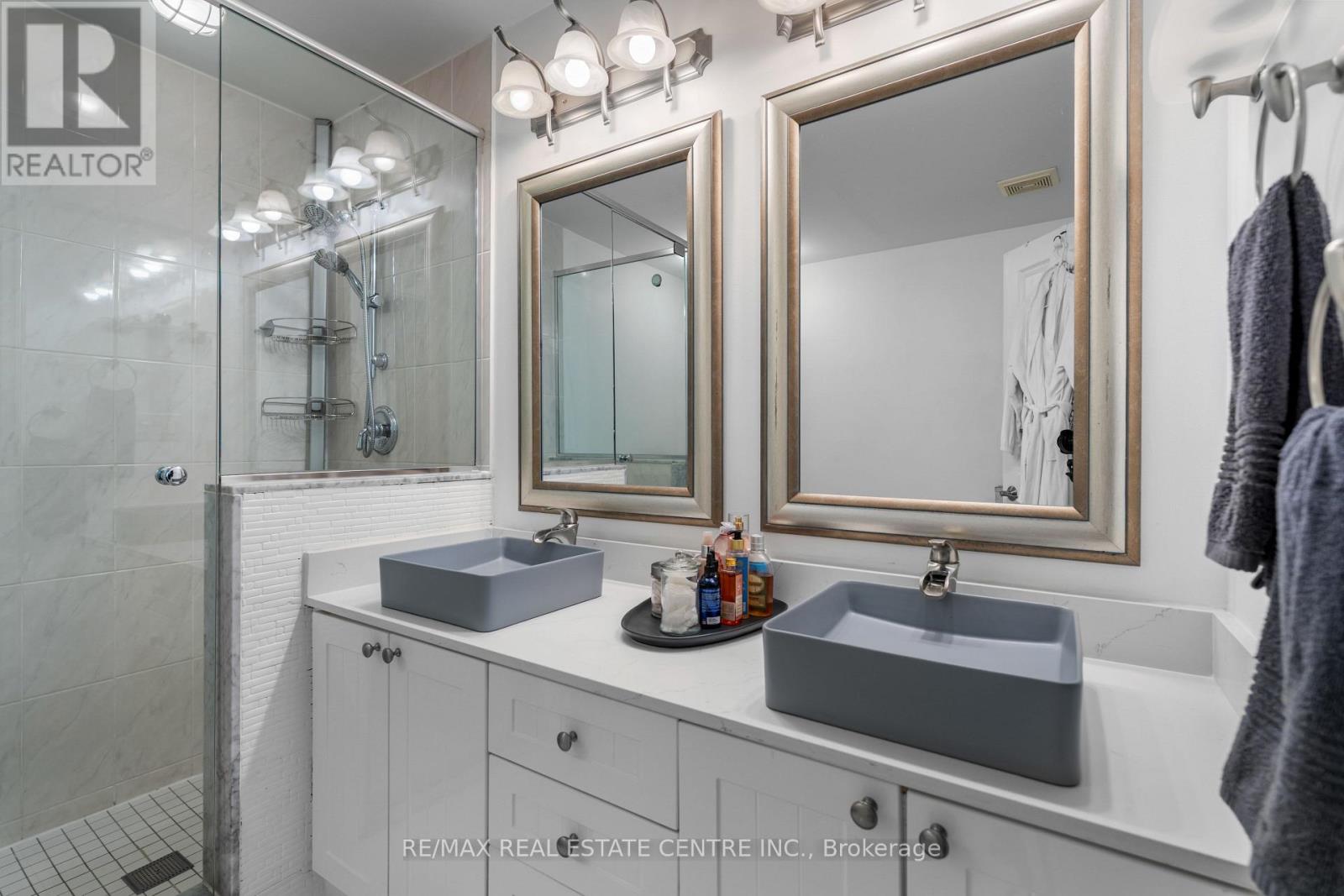 12 St. Lawrence Drive, Mississauga, Ontario  L5G 4V1 - Photo 19 - W13109276