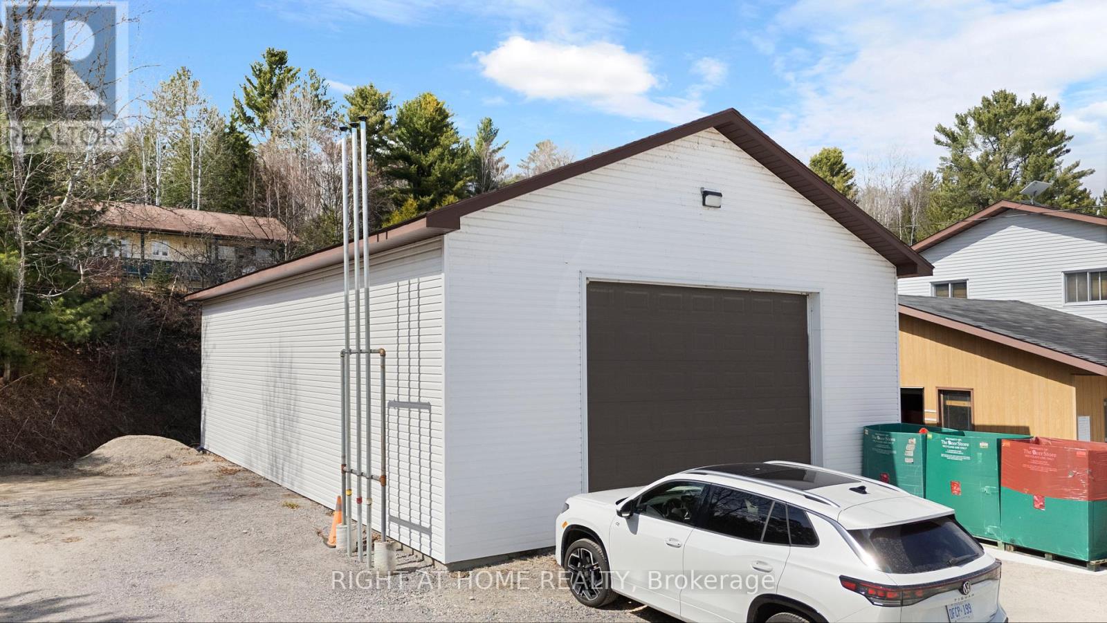 211 King Street, Unorganized Townships, Ontario  P0H 2J0 - Photo 37 - X13108564