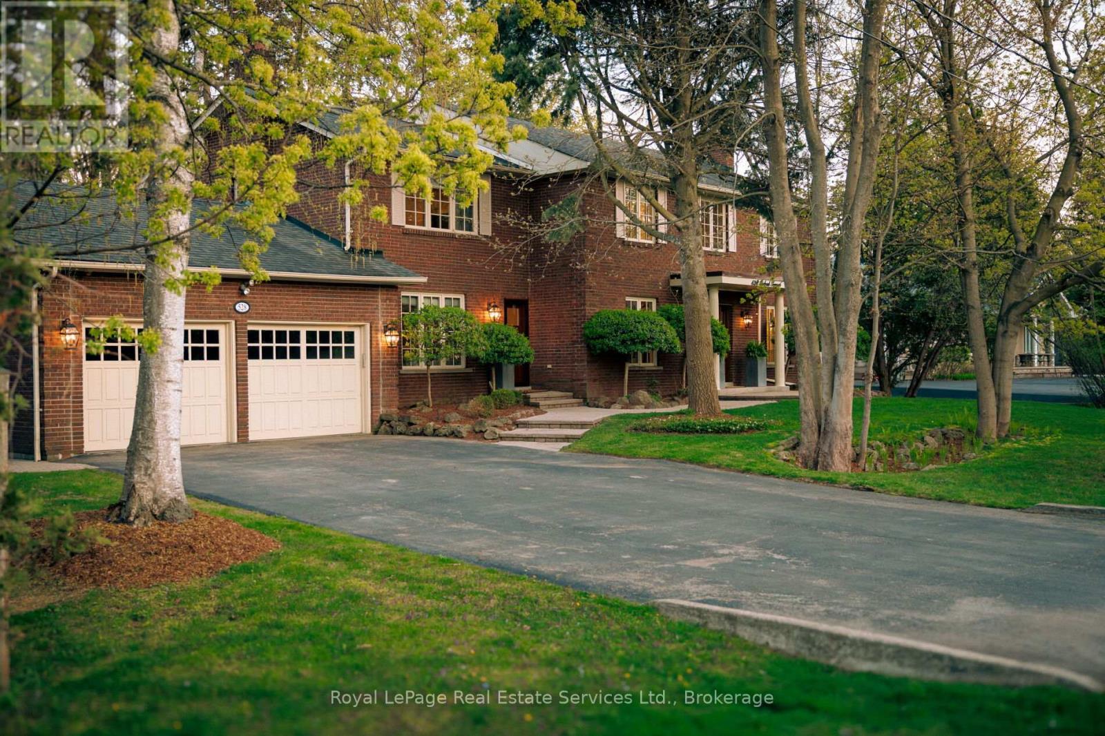 528 Michael Terrace, Oakville, Ontario  L6J 1V1 - Photo 1 - W13109474