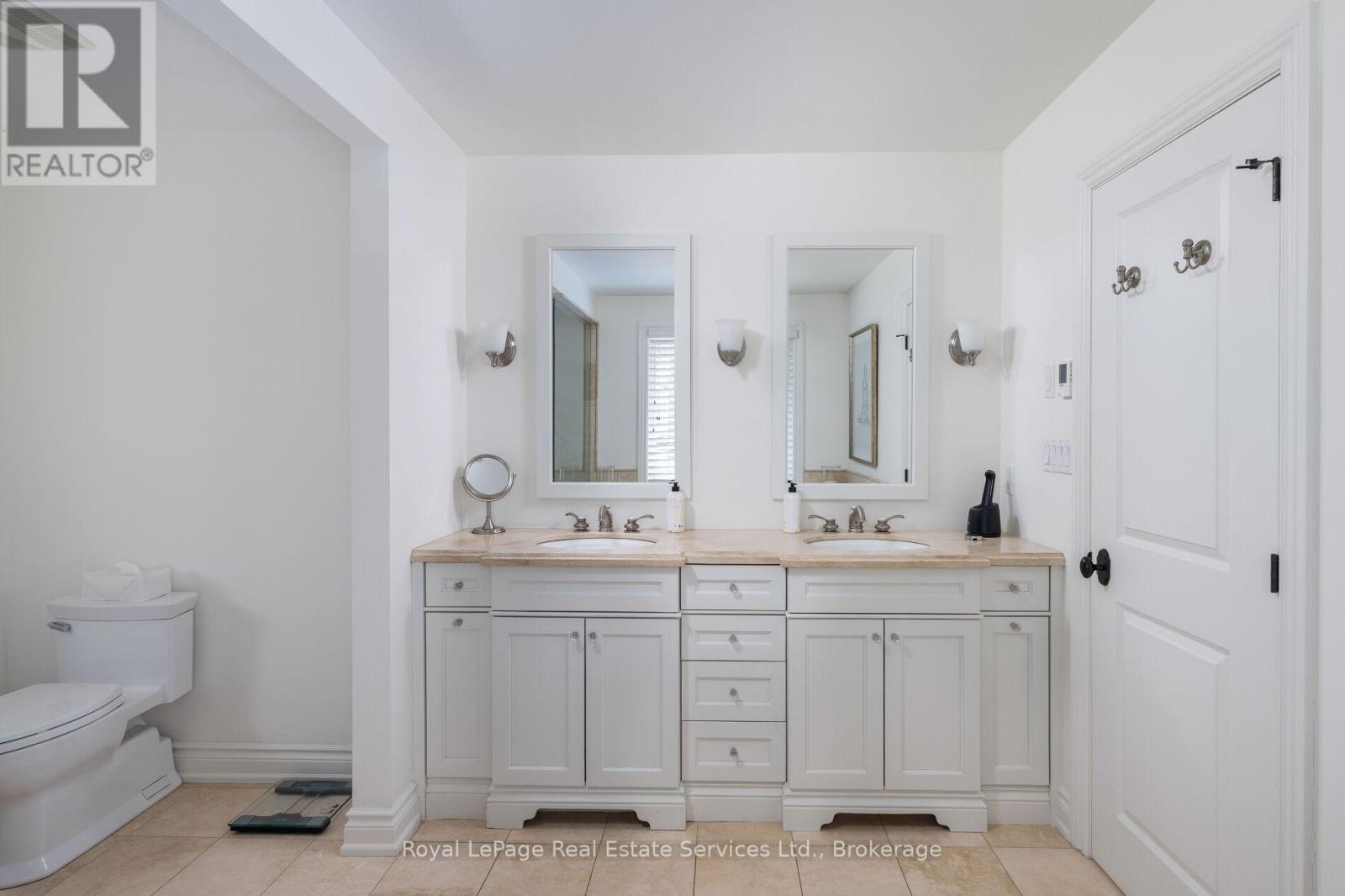 528 Michael Terrace, Oakville, Ontario  L6J 1V1 - Photo 34 - W13109474