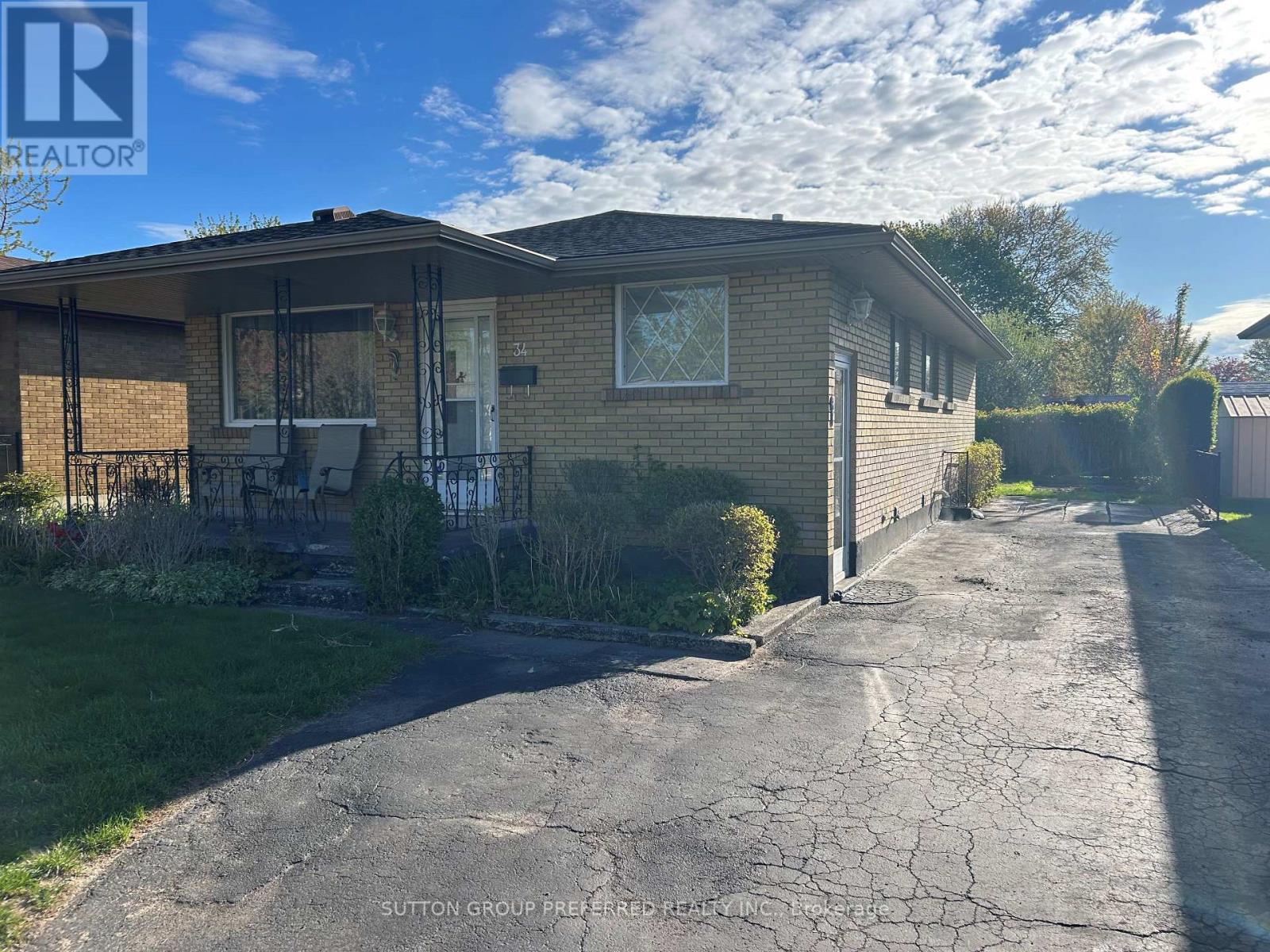 34 WEXFORD AVENUE, London East, Ontario