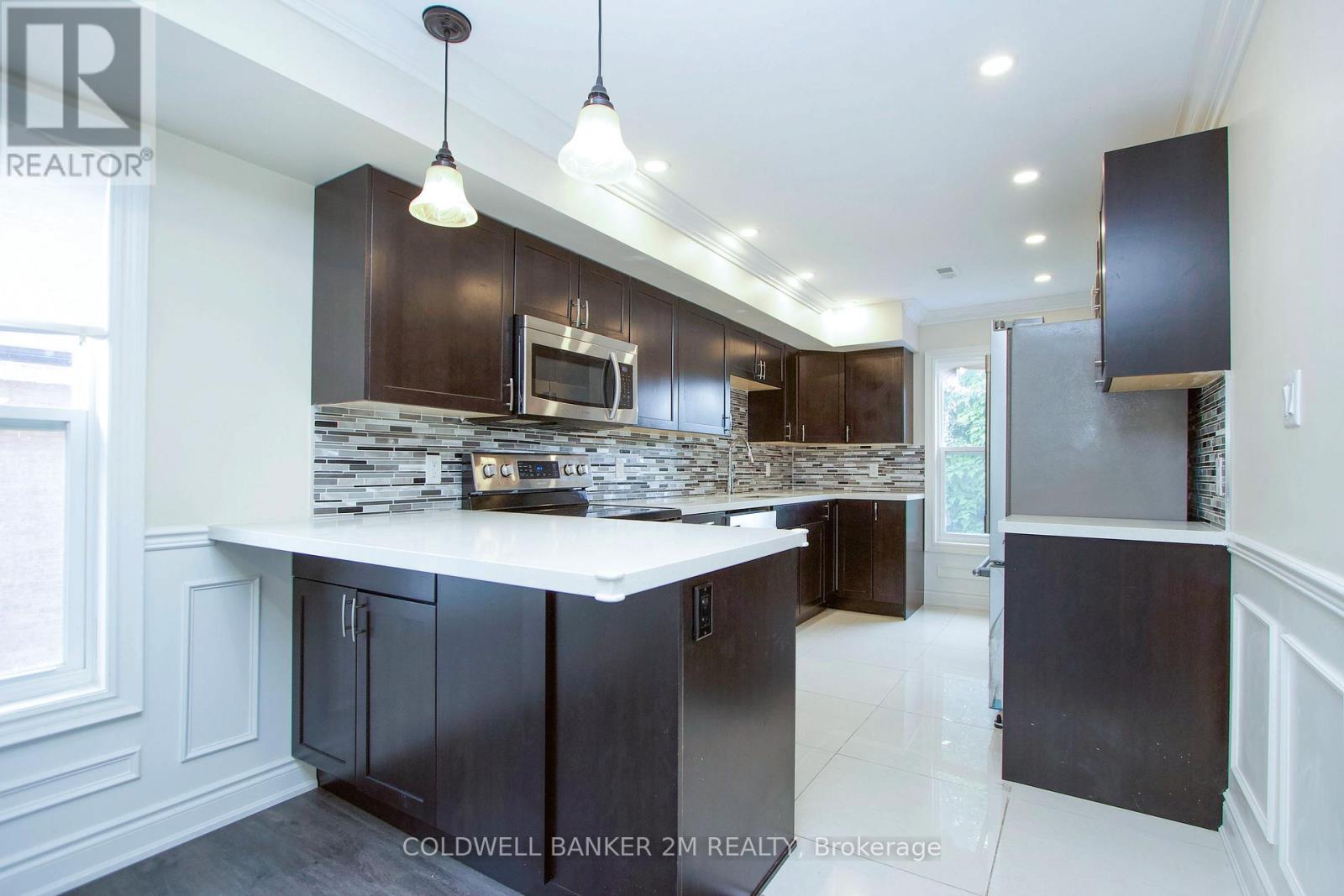 2 - 242 Kendal Avenue, Oshawa, Ontario  L1G 5B5 - Photo 4 - E13109518