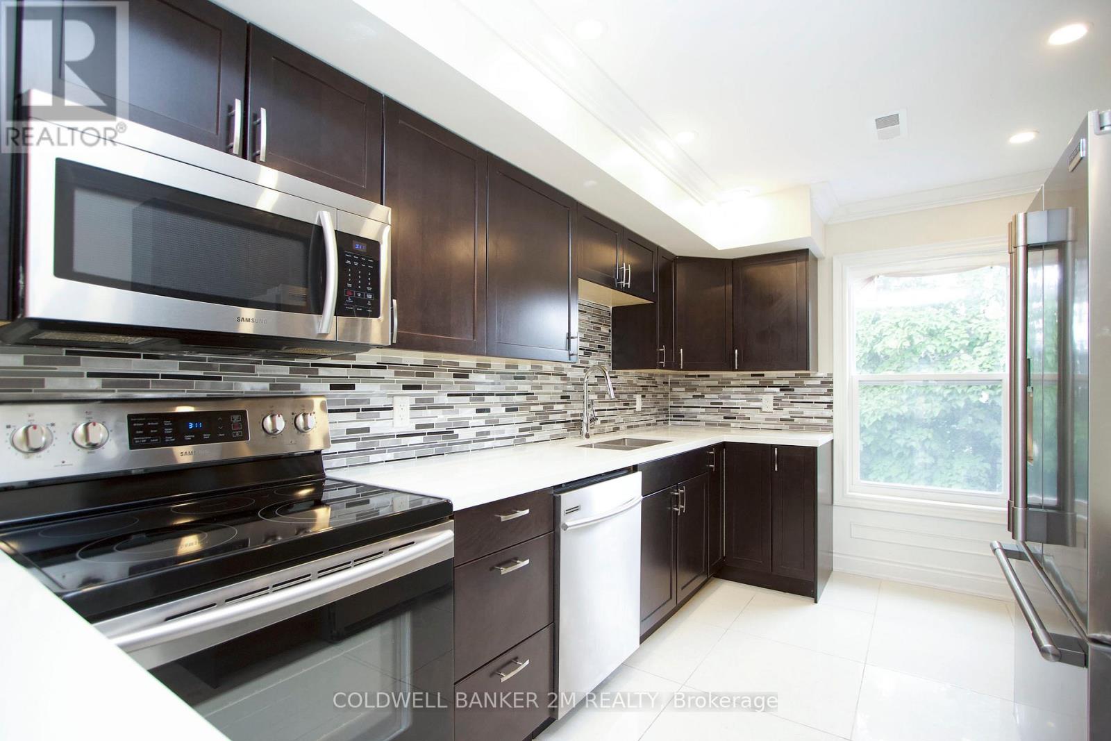 2 - 242 Kendal Avenue, Oshawa, Ontario  L1G 5B5 - Photo 7 - E13109518