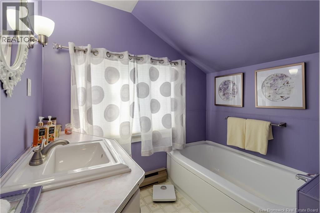 63 Lake Avenue, Mcadam, New Brunswick  E6J 1P1 - Photo 28 - NB132607