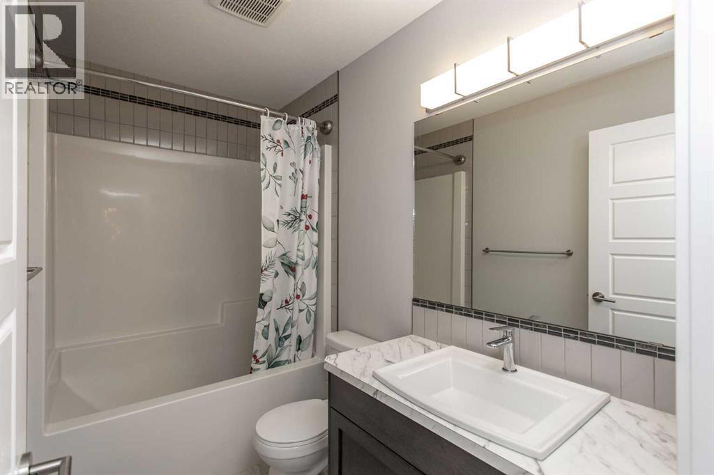 203 Livingston Close, Red Deer, Alberta  T4R 0S9 - Photo 19 - A2307774