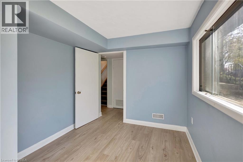 82 Forsythe Avenue, Brantford, Ontario  N3R 3L8 - Photo 32 - 40822746