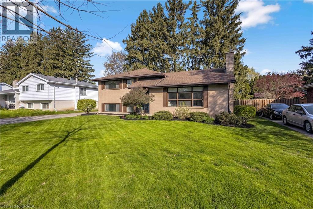 82 Forsythe Avenue, Brantford, Ontario  N3R 3L8 - Photo 2 - 40822746