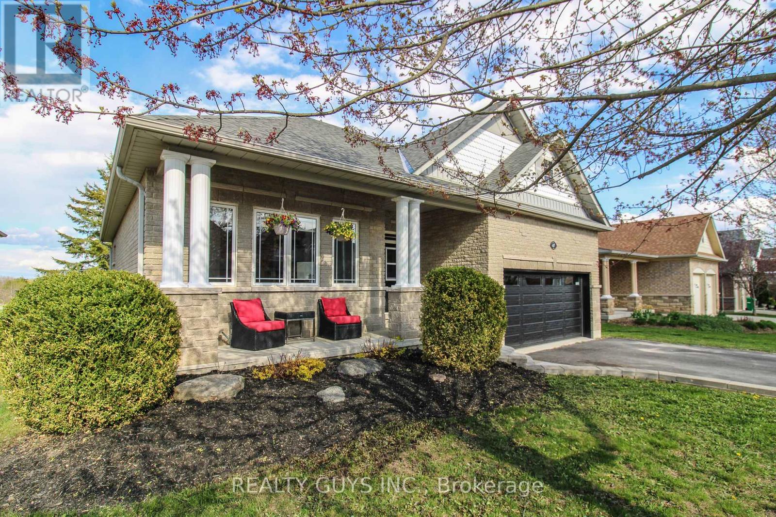 407 Carriage Lane, Peterborough, Ontario  K9L 2A5 - Photo 3 - X13109482