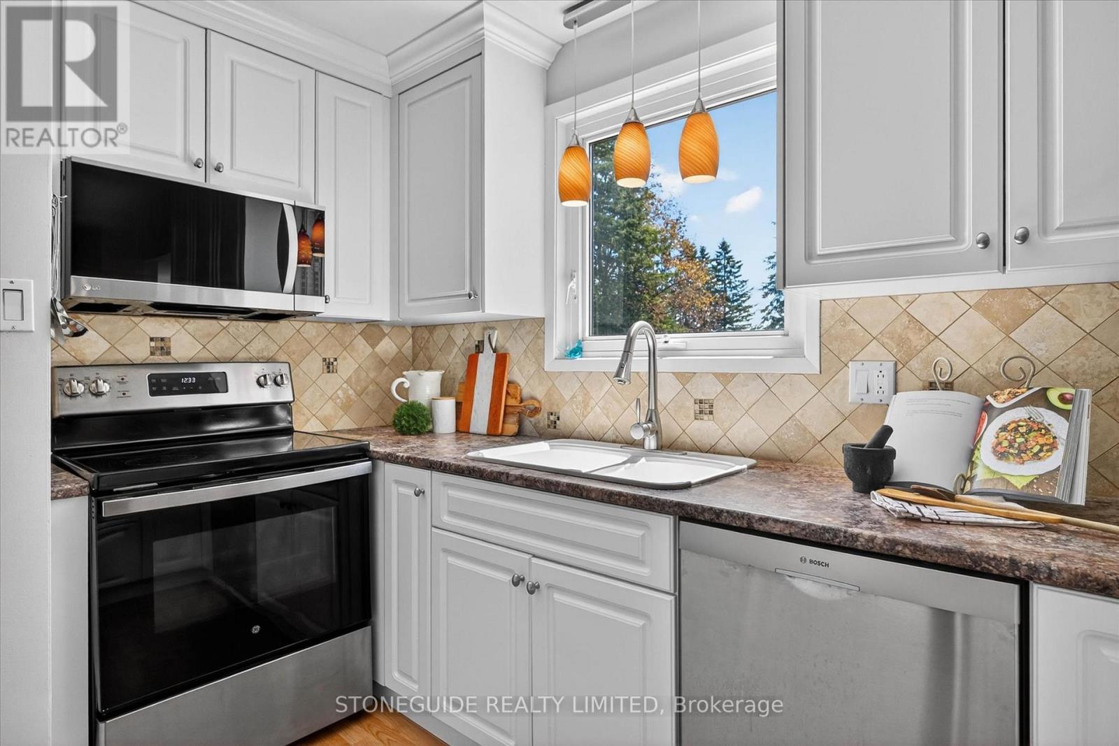 29 Weller Crescent, Peterborough, Ontario  K9J 6J4 - Photo 8 - X13109502