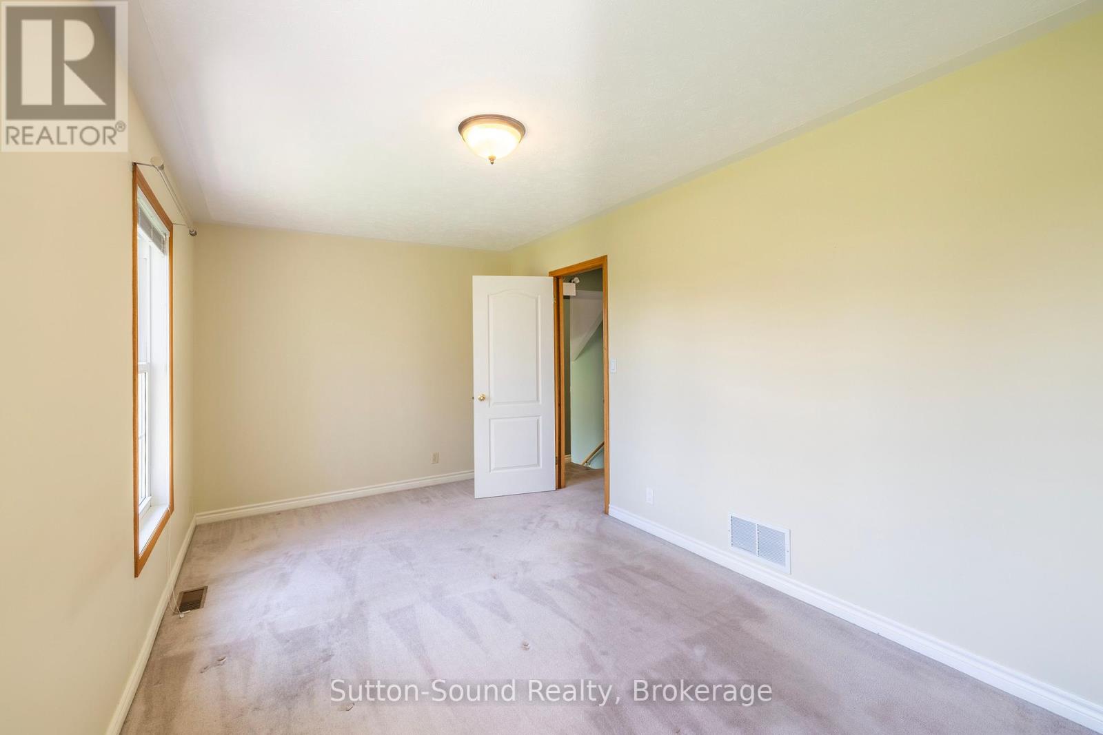 126 Alexandria Street, Georgian Bluffs, Ontario  N4K 0G2 - Photo 11 - X13109440
