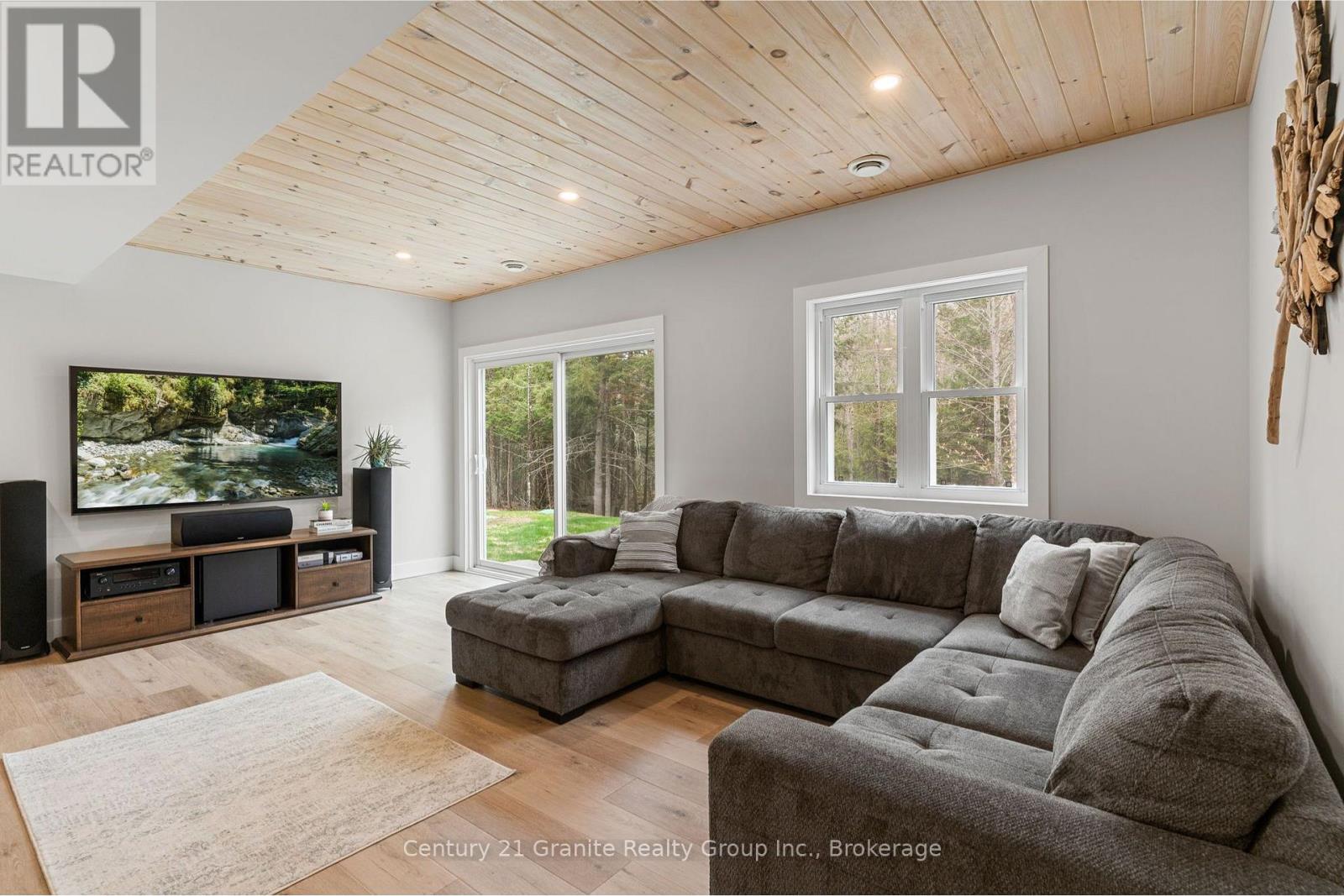 1208 Eagle Lake Road, Dysart Et Al, Ontario  K0M 1S0 - Photo 25 - X13109496