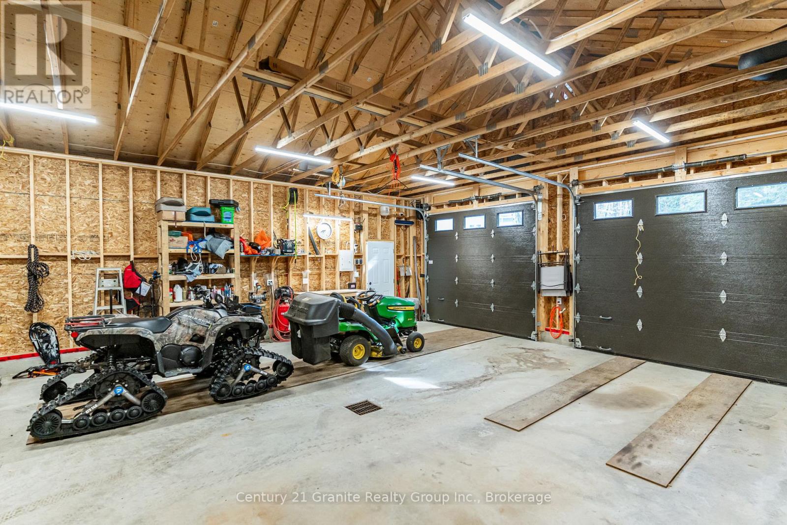 1208 Eagle Lake Road, Dysart Et Al, Ontario  K0M 1S0 - Photo 41 - X13109496