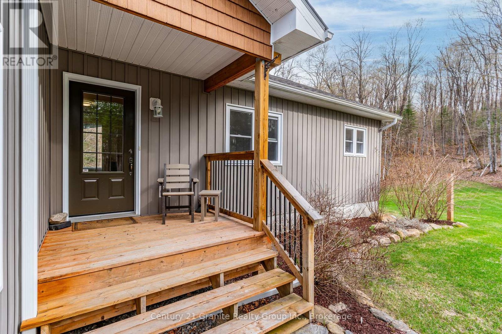 1208 Eagle Lake Road, Dysart Et Al, Ontario  K0M 1S0 - Photo 5 - X13109496